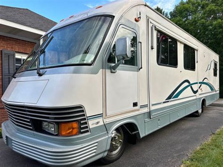 Are there any Newmar Dutch star RVs for sale?