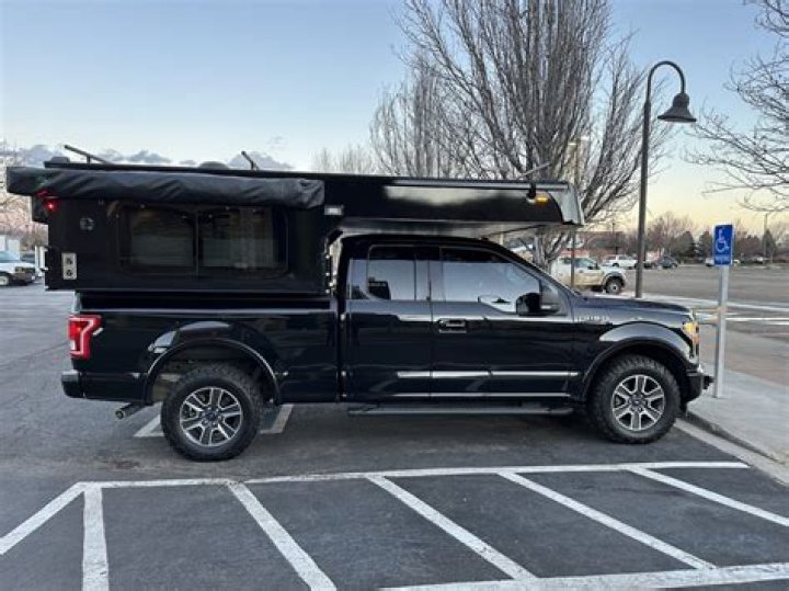 Can a 2006 Ford Expedition pull a camper?