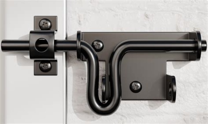 Can a door latch be installed on a bounder?