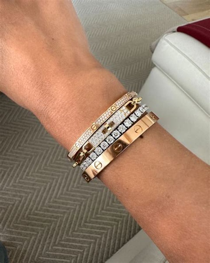 Can I wear my Cartier love bracelet all the time?