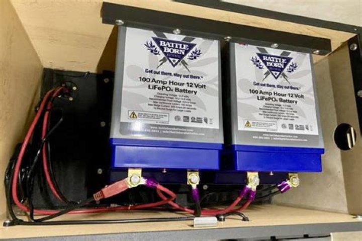 Can you charge RV House batteries?
