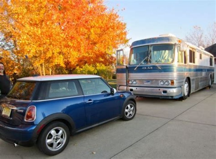 Can you tow a Mini Cooper behind an RV?
