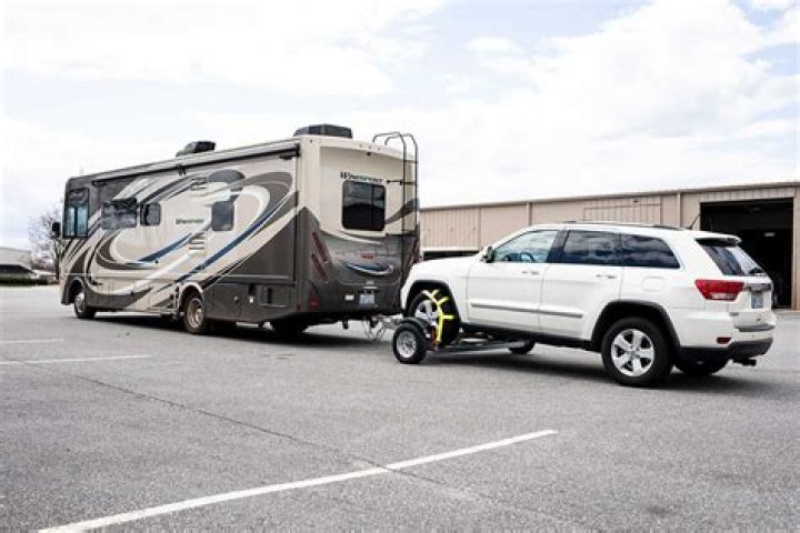 Can you tow an RV with a car dolly?