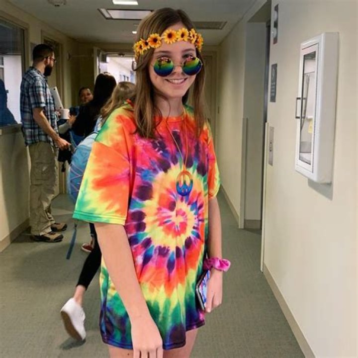Did the 70s wear tie dye?