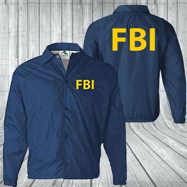 Do FBI agents wear jackets?