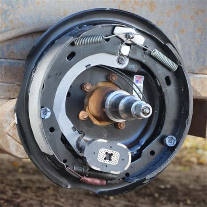Do Jayco caravans have electric brakes?