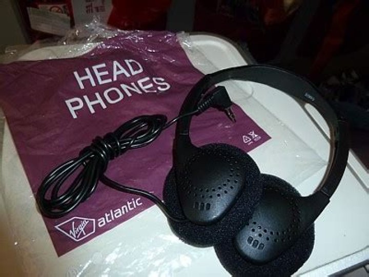 Do you get headphones on Virgin Atlantic flights