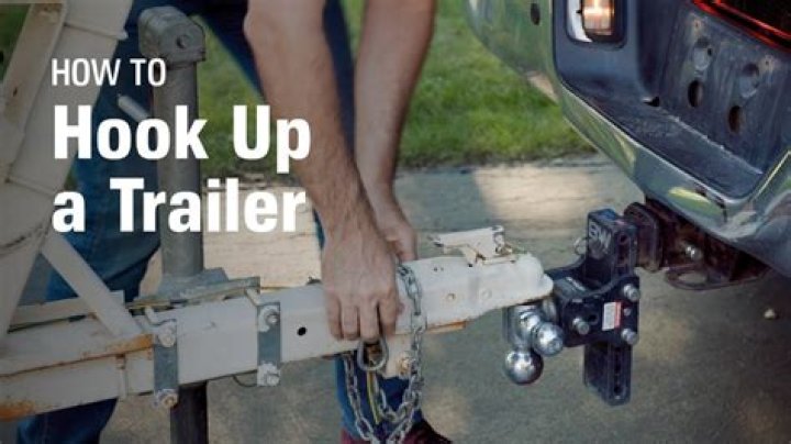Do you hook up to truck before jacking up 5th Wheel?