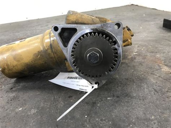 Does a 3126 have a lift pump?