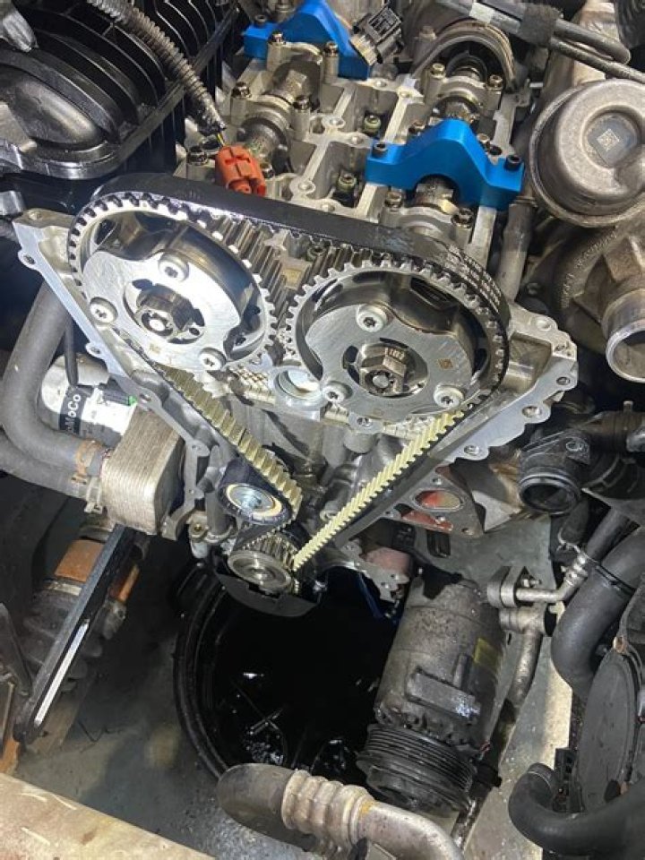 Does Mazda Tribute have timing belt or chain