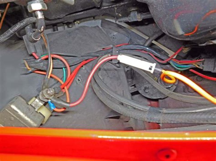 Does the blower motor have a fuse?