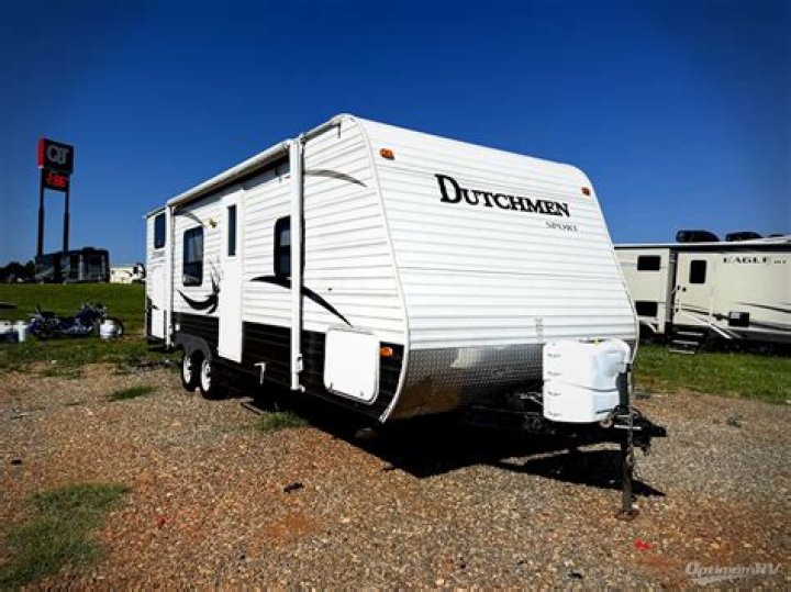 How big is a 1993 Dutchmen camper trailer?
