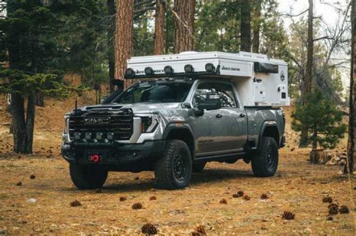 How big is a Discover America hitchhiker truck?