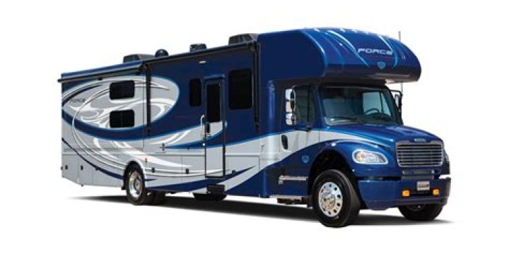 How big is a Kodiak Super C RV?