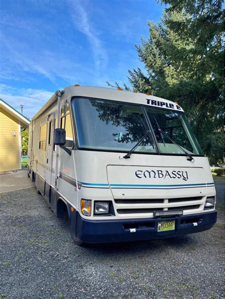 How big is a Triple E embassy motorhome?