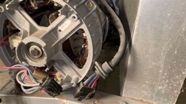 How do you test a generator stator?