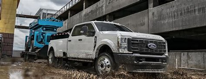 How much can a 2000 f350 Super Duty tow?