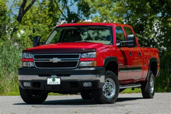 How much can a 2006 2500 Duramax tow?