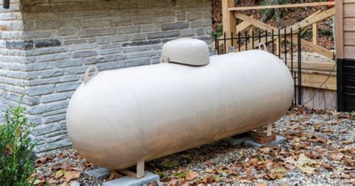 How much does it cost to install a large propane tank?