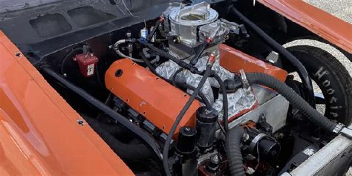 How much horsepower does a 454 crate motor have?