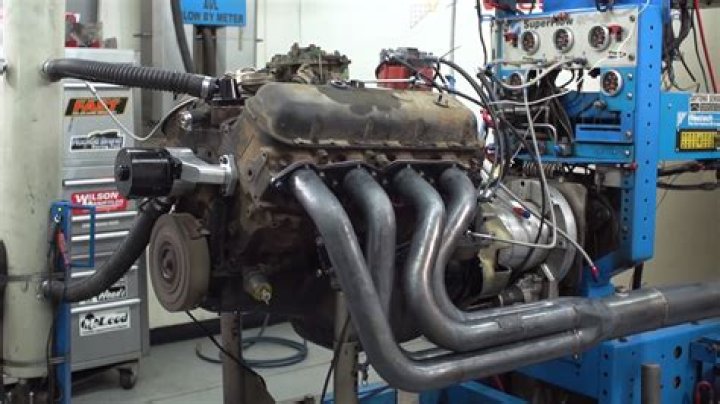 How much power does a 454 motorhome have?