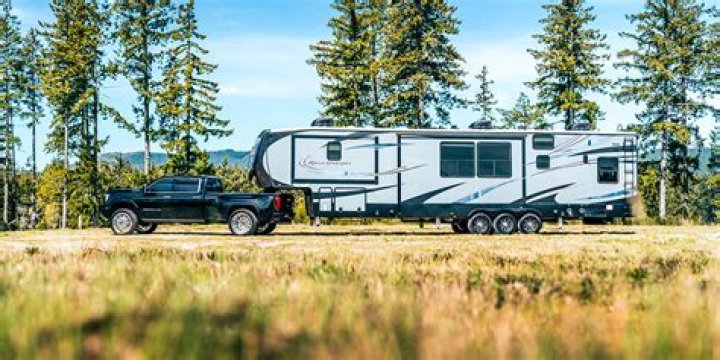 How often do fifth wheel auctions take place?