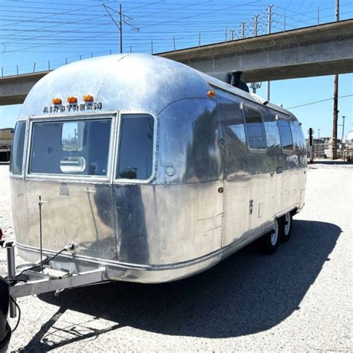 How old is the 1972 airstream Safari land yacht?