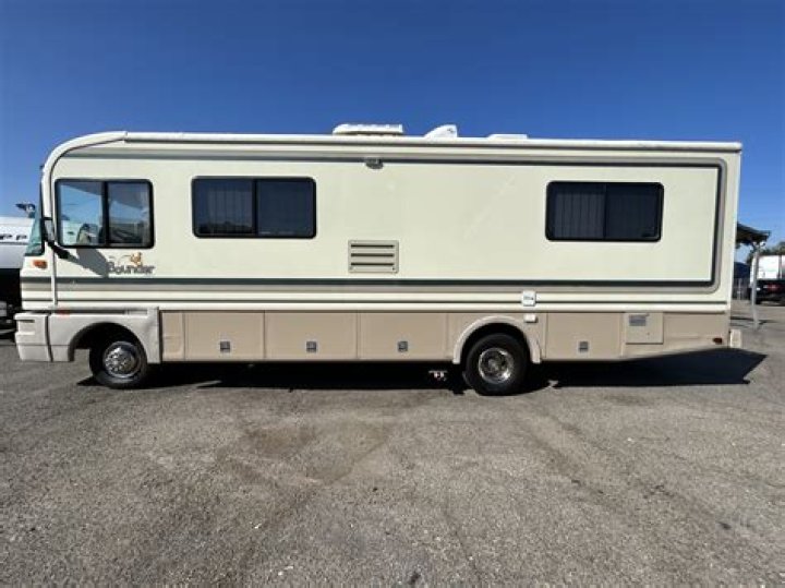 Is the 1995 Bounder Fleetwood RV for sale?
