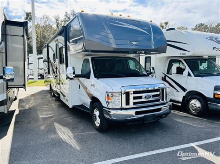Is the 2014 Fleetwood Jamboree searcher Class C?