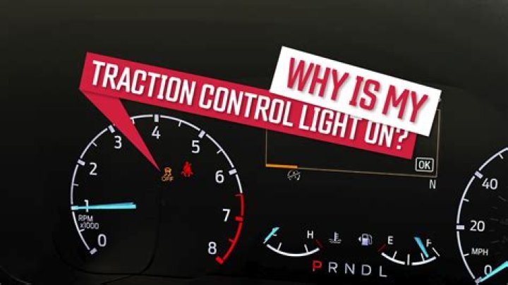 Is there a cruise control or traction control light?