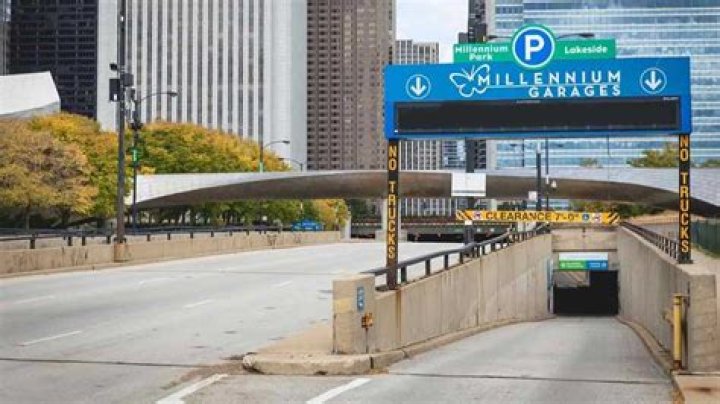 Is there a parking garage underneath Midtown Plaza?