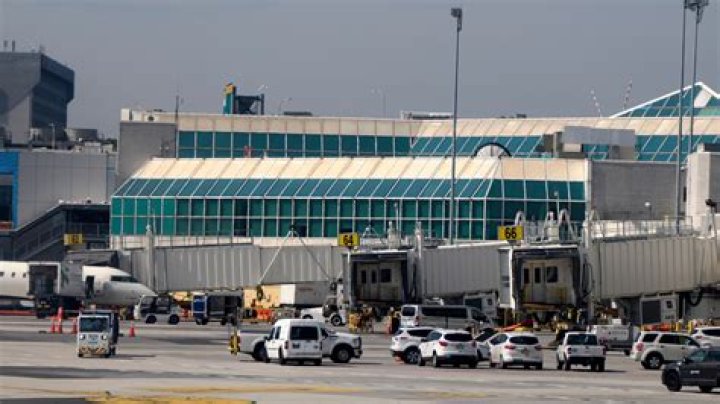 Laguardia Delta Terminal - How To Discuss