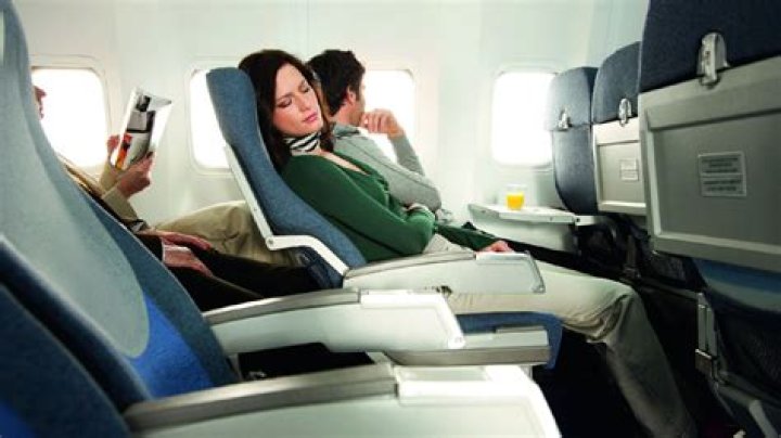 Question: How To Recline Airplane Seat United