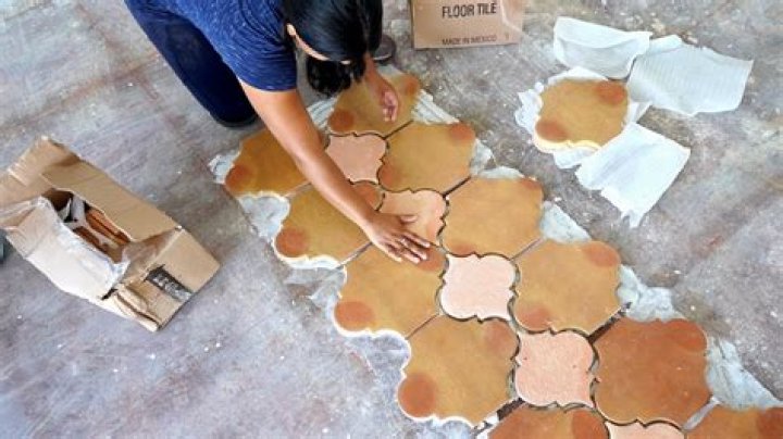Quick Answer: How To Repir Cracks In Saltillo Tiles