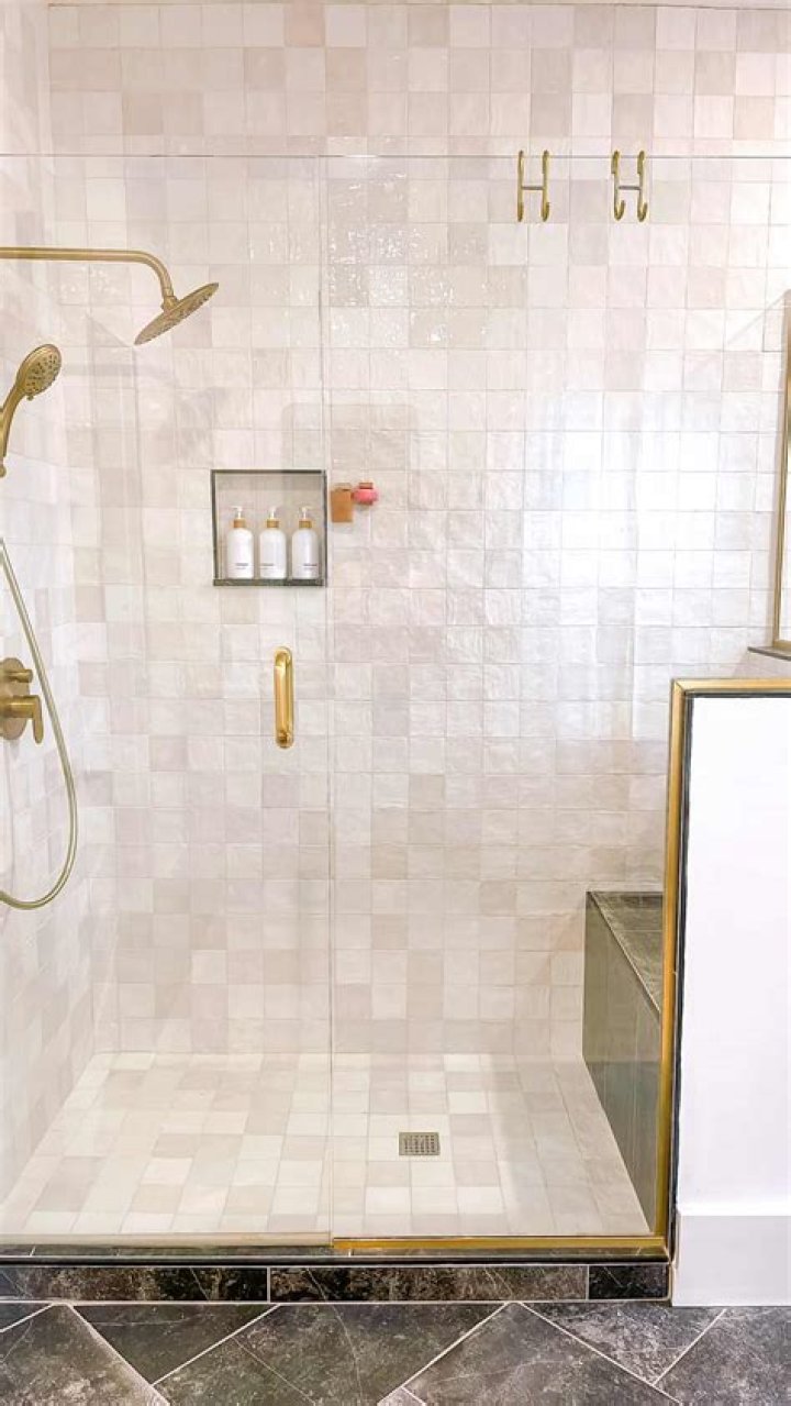 Should shower tile be matte or glossy