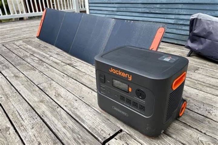What are the contacts on a 120 volt AC Control?