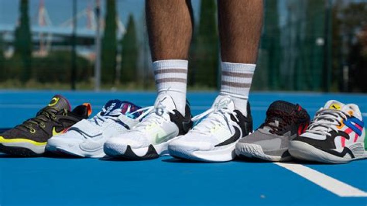 What brands make tennis shoes?