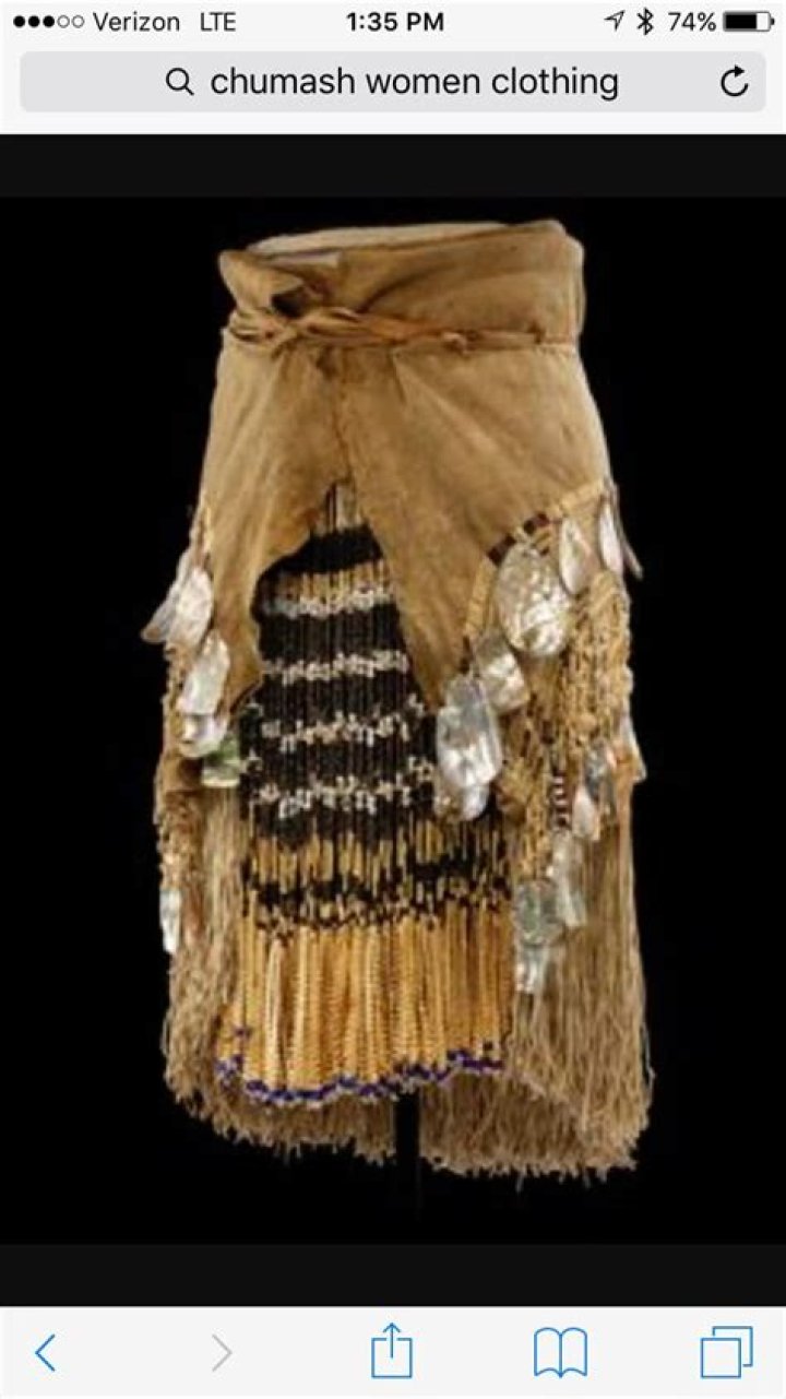 What did the Chumash tribe wear?