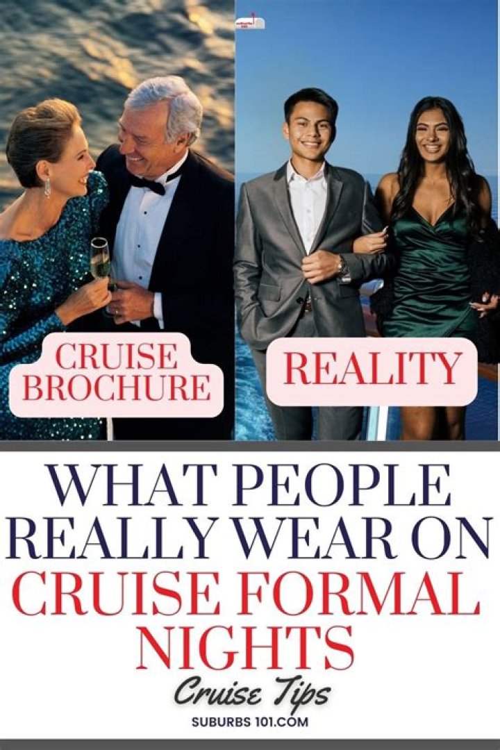 What do people wear on Christmas in Greece?