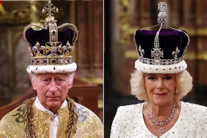 What does a queen wear on her head?