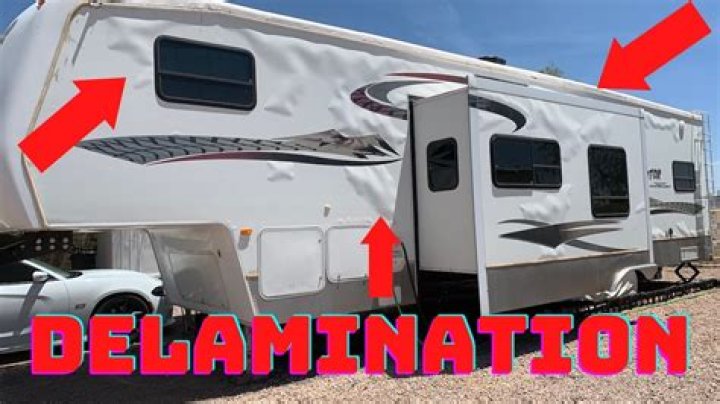 What does delamination look like on an RV?