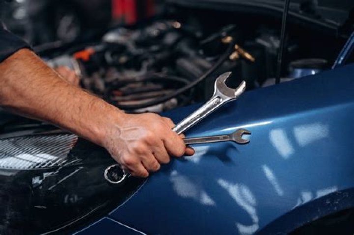 What does it mean when your car transmission is not working?