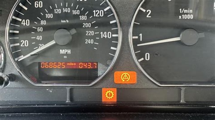 What does the automatic transmission warning light mean?