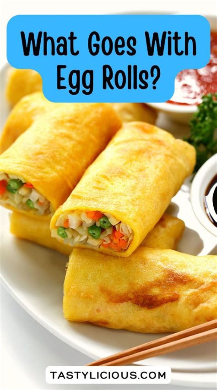 What goes well with egg rolls for dinner