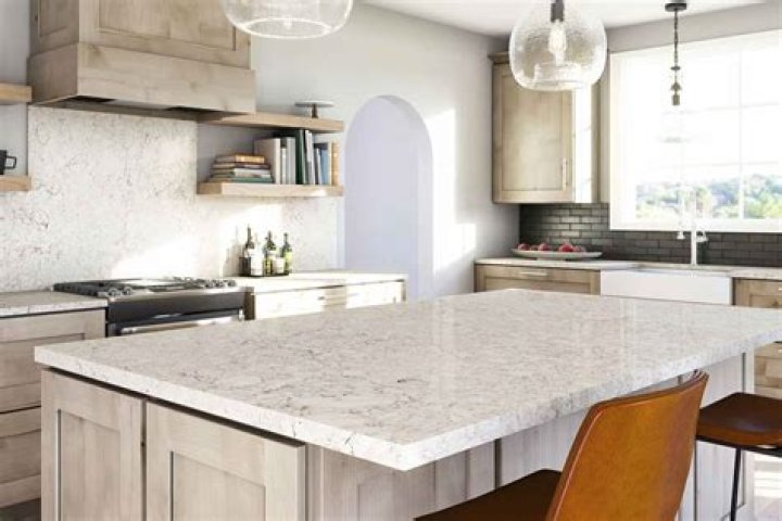 What is the least expensive quartz countertop