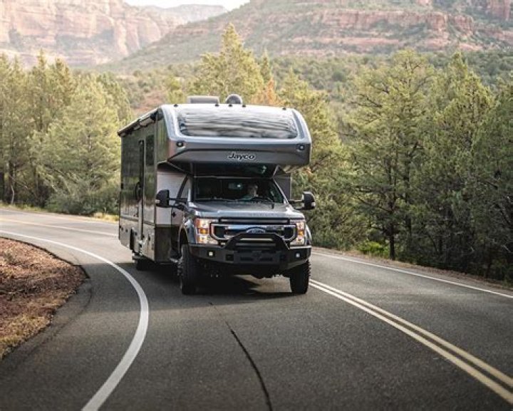 What kind of bed end light does Jayco use?