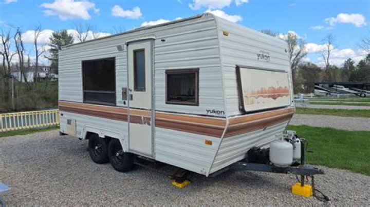 What kind of Camper was 1988 Fleetwood Prowler?