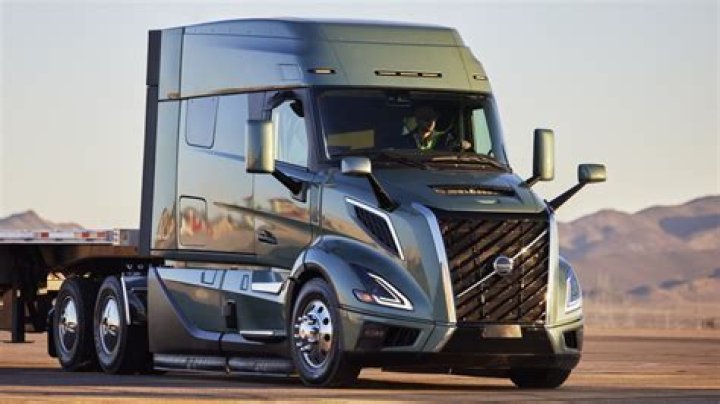 What kind of port does a Volvo driveeld use?
