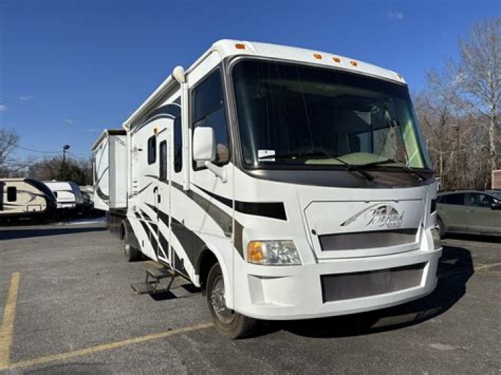 What kind of RV is the Damon daybreak?