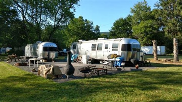 What kind of RV is the Fleetwood pace Arrow?
